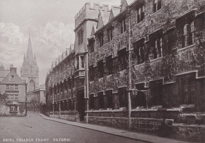 Oriel College Front, Oxford af English Photographer
