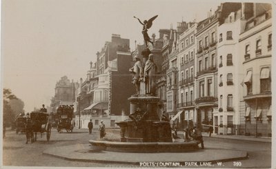 Poets Fountain, Park Lane, London af English Photographer