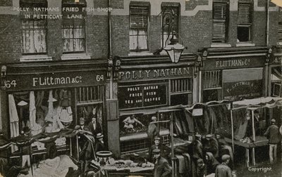 Polly Nathans Fried Fish Shop, Petticoat Lane, London af English Photographer