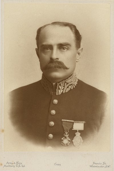 Portræt af Francis Younghusband (s/h foto) af English Photographer