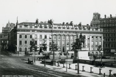 Postkort med et billede af Morleys Hotel af English Photographer