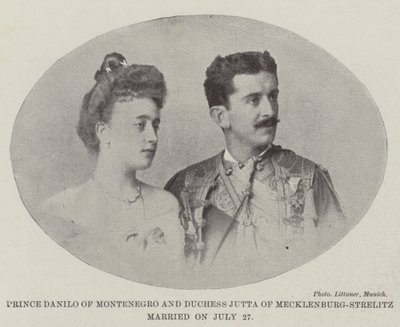 Prins Danilo af Montenegro og hertuginde Jutta af Mecklenburg-Strelitz giftede sig den 27. juli af English Photographer