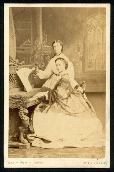 Prinsesse Alexandra og prinsesse Dagmar af English Photographer