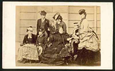 Dronning Victoria og medlemmer af hendes familie af English Photographer