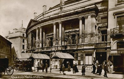 Queens Hall, Langham Place, London maj 1902 af English Photographer