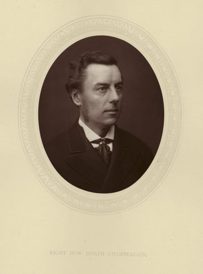 Højre Hon. Joseph Chamberlain af English Photographer