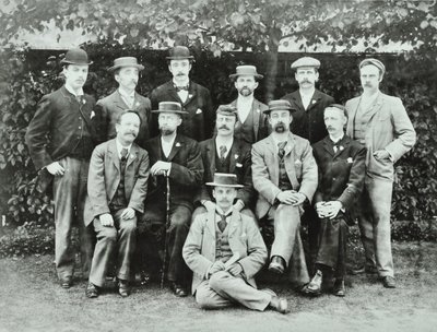 Rosendale Road School: grupper af lærere, 1897 af English Photographer