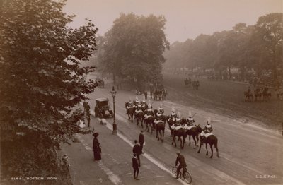 Rotten Row, Hyde Park, London af English Photographer