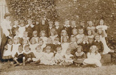 Skolebørn, Norfolk, begyndelsen af det 20. århundrede (s/h-foto) af English Photographer