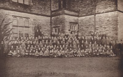 Sedbergh: Gruppe af drenge (s/h-foto) af English Photographer