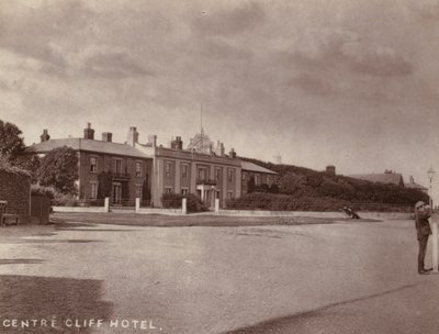Southwold: Center Cliff Hotel (s/h-billede) af English Photographer