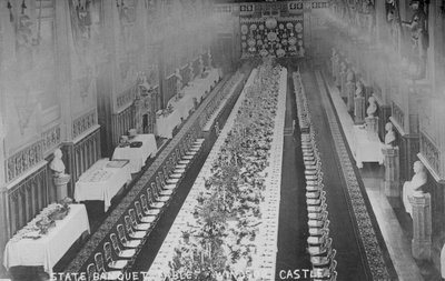 Statsbanketbord, Windsor Castle, Berkshire (s/h-foto) af English Photographer