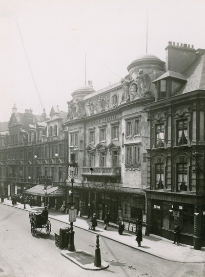Apollo Theatre og Lyric Theatre, 1907 af English Photographer
