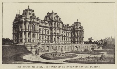 Bowes Museum, der netop er åbnet på Barnard Castle, Durham af English Photographer
