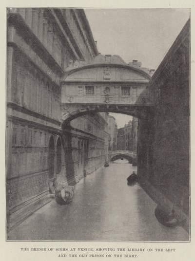 Sukkenes bro i Venedig, der viser biblioteket til venstre og det gamle fængsel til højre af English Photographer