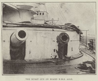 The Burst Gun ombord på HMS Ajax af English Photographer