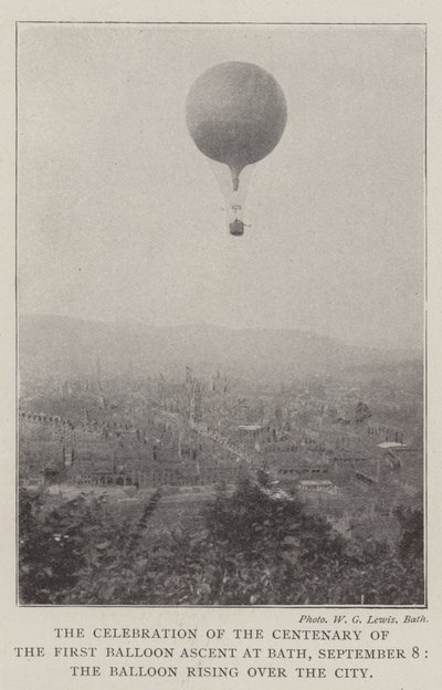 Fejringen af 100-året for den første ballonopstigning i Bath, 8. september, ballonen stiger over byen af English Photographer