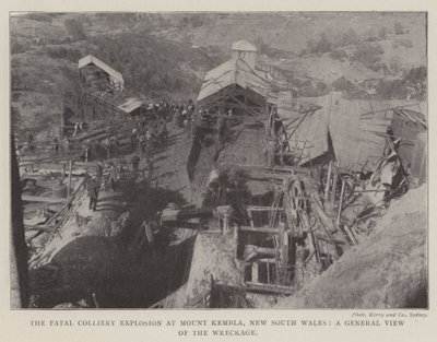 The Fatal Colliery Explosion ved Mount Kembla, New South Wales, en generel udsigt over vraget af English Photographer