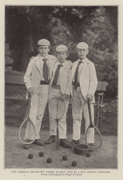 De tyske kejsere tre ældste sønner i Lawn Tennis kostume af English Photographer