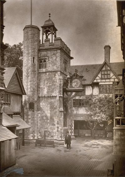 Den internationale sundhedsudstilling i South Kensington: All-Hallows Staining and Butchers Row af English Photographer