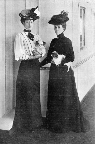 De seneste portrætter af Hendes Majestæt og Prinsesse Victoria af Wales, forside af The Graphic, 27. oktober 1906 af English Photographer