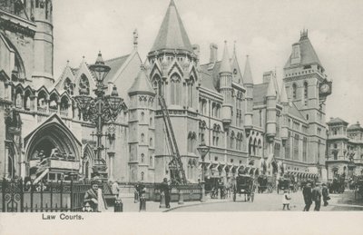 Law Courts, London af English Photographer