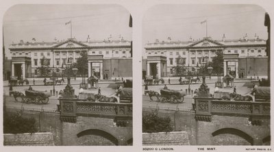 The Royal Mint, London af English Photographer