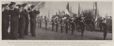 Det kongelige besøg i det vestlige England, kongernes ankomst til Britannia Royal Naval Colleges grund, 7. marts af English Photographer