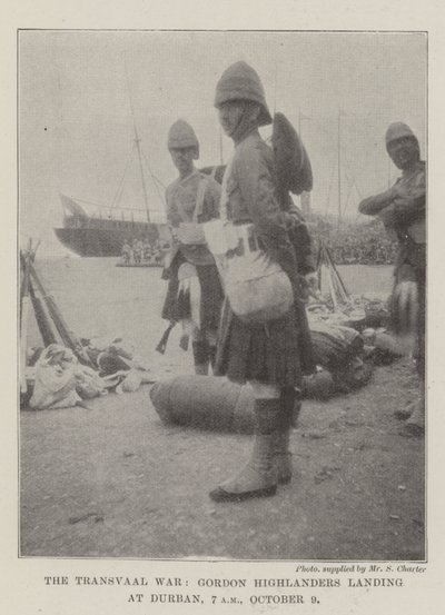 Transvaalkrigen, Gordon Highlanders lander i Durban, kl. 7, 9. oktober af English Photographer