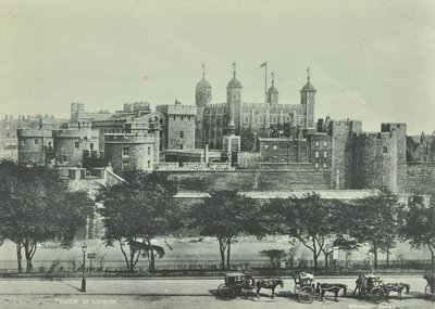 Tower of London, Tower Hill, 1890 af English Photographer