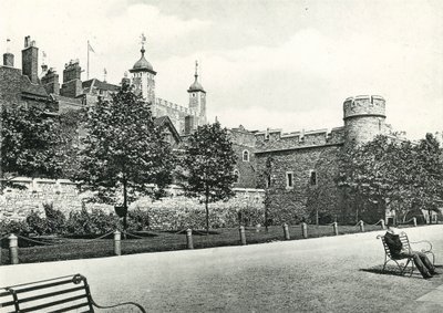 Tower of London fra Wharf af English Photographer