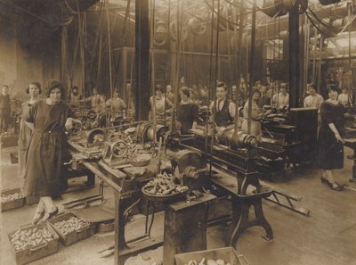 Uidentificeret engelsk ingeniørarbejde, begyndelsen af det 20. århundrede (s/h foto) af English Photographer
