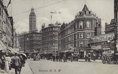 Victoria St, S W af English Photographer