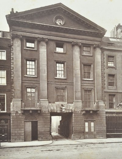 Udsigt over Middle Temple Gate House, London, 1885 af English Photographer