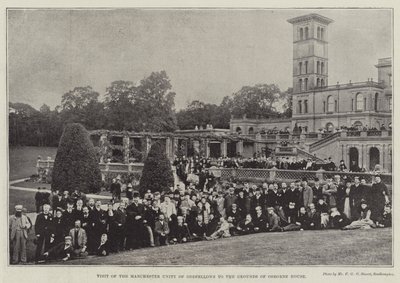 Besøg af Manchester Unity of Oddfellows til Grounds of Osborne House af English Photographer