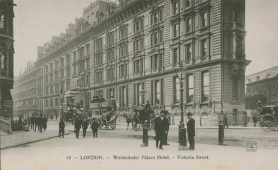Westminster Palace Hotel, Victoria Street, London af English Photographer
