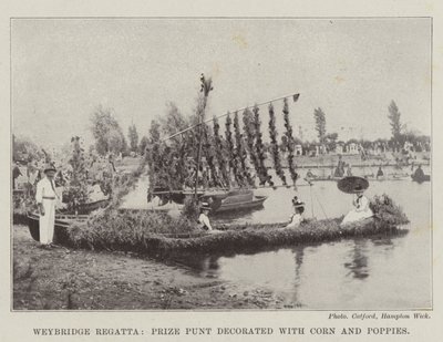 Weybridge Regatta, Prize Punt dekoreret med majs og valmuer af English Photographer