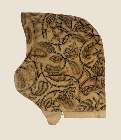 En fin sortarbejde-coif, 1620-40 af English School