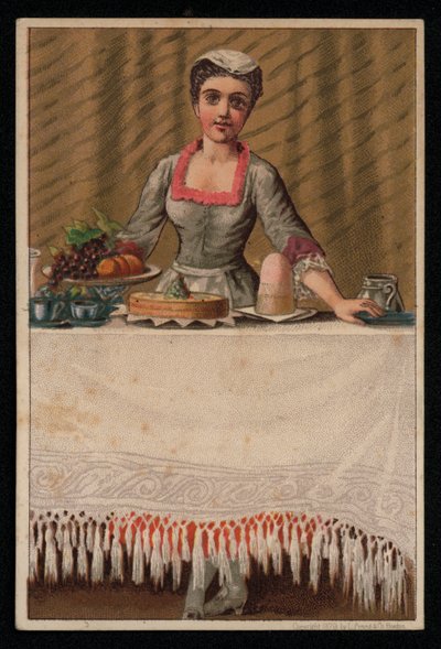 En stuepige eller tjenende pige, der dækker et bord med mad, lykønskningskort. (chromolitho) af English School
