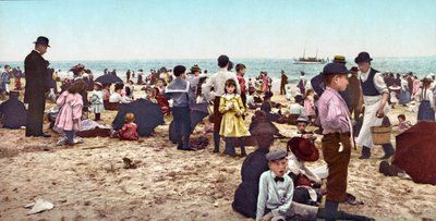 Strandscene (håndfarvet foto) af English School