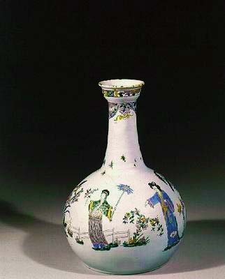 Liverpool-Wasserflasche mit emaillierter Chinoiserie-Dekoration, ca. 1750 von English School