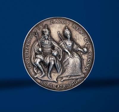 Medalje til minde om William og Marys kroningsfestligheder i Amsterdam, 1869 (sølv) (forsiden af 419669) af English School