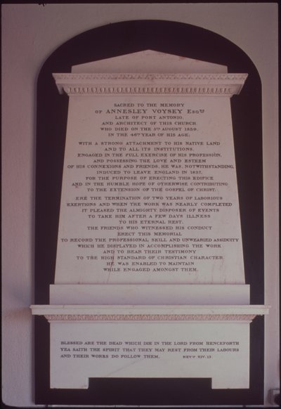 Mindesmærke for Annesley Voysey af English School