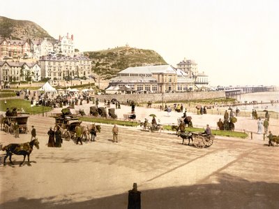 På stranden, Llandudno (håndfarvet foto) af English School