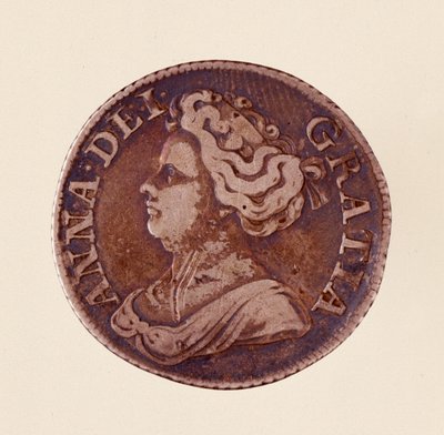 Sølv engelsk Groschen, regeringstid af dronning Anne Stuart (Anne af Storbritannien) (1665-1714) 1712. Diam. 2,5 cm Napoli, museo archeologico af English School