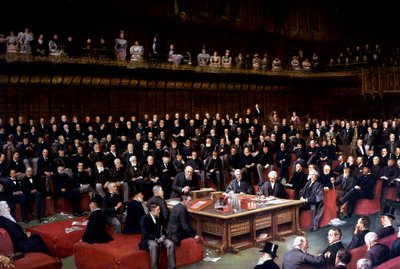 Lord Chancellor er ved at sætte spørgsmålet ind i debatten om hjemmestyre i House of Lords, 1893 af English School