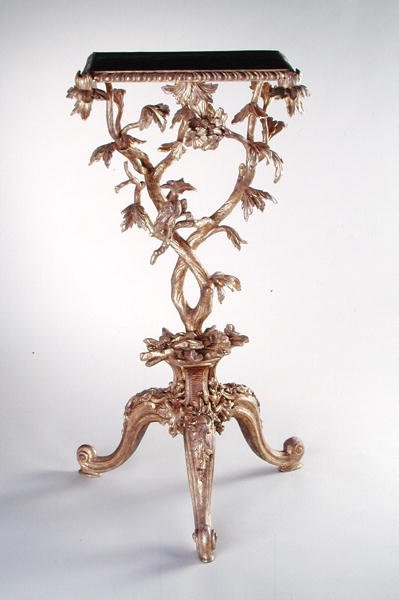 Stativbord, ca. 1760 (forgyldt træ) af English School