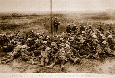 Mens man ventede på at ordren skulle rykke frem, 1914-19 af English School