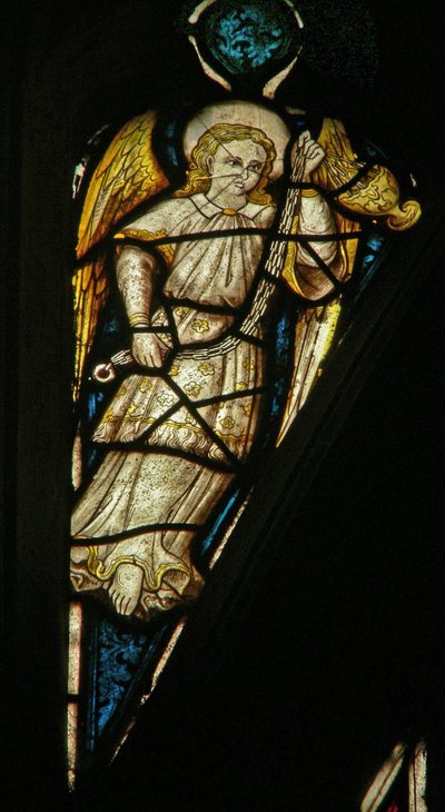 Window Ew tl, der forestiller en engel med et røgelseskar af English School