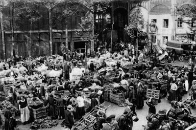 Uden for det centrale marked, Paris, 1931. af Ernest Flammarion